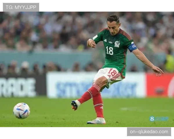 特写：贝蒂斯后腰瓜尔达多抢断后60米长传策动进球